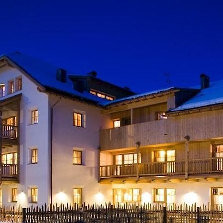 Aparthotel Nei Y Suredl Nevesole Corvara In Badia Exterior foto