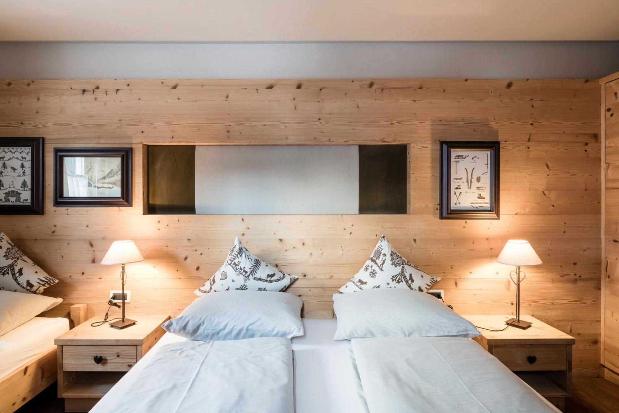 Aparthotel Nei Y Suredl Nevesole Corvara In Badia Habitación foto