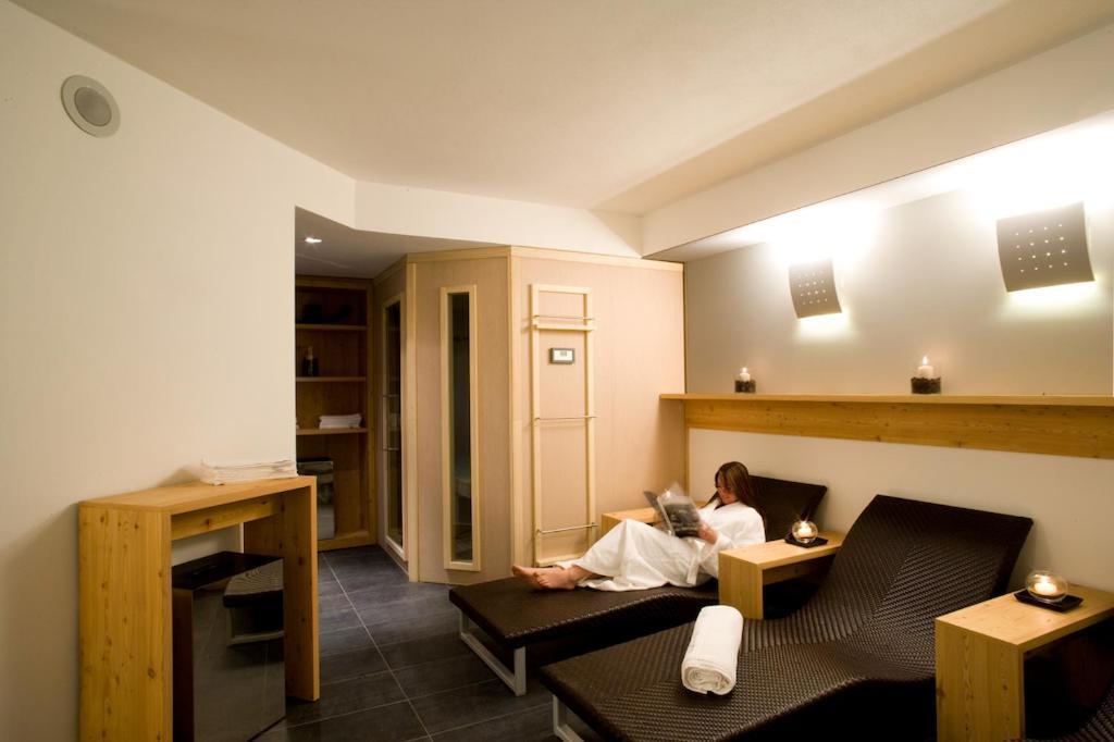 Aparthotel Nei Y Suredl Nevesole Corvara In Badia Exterior foto
