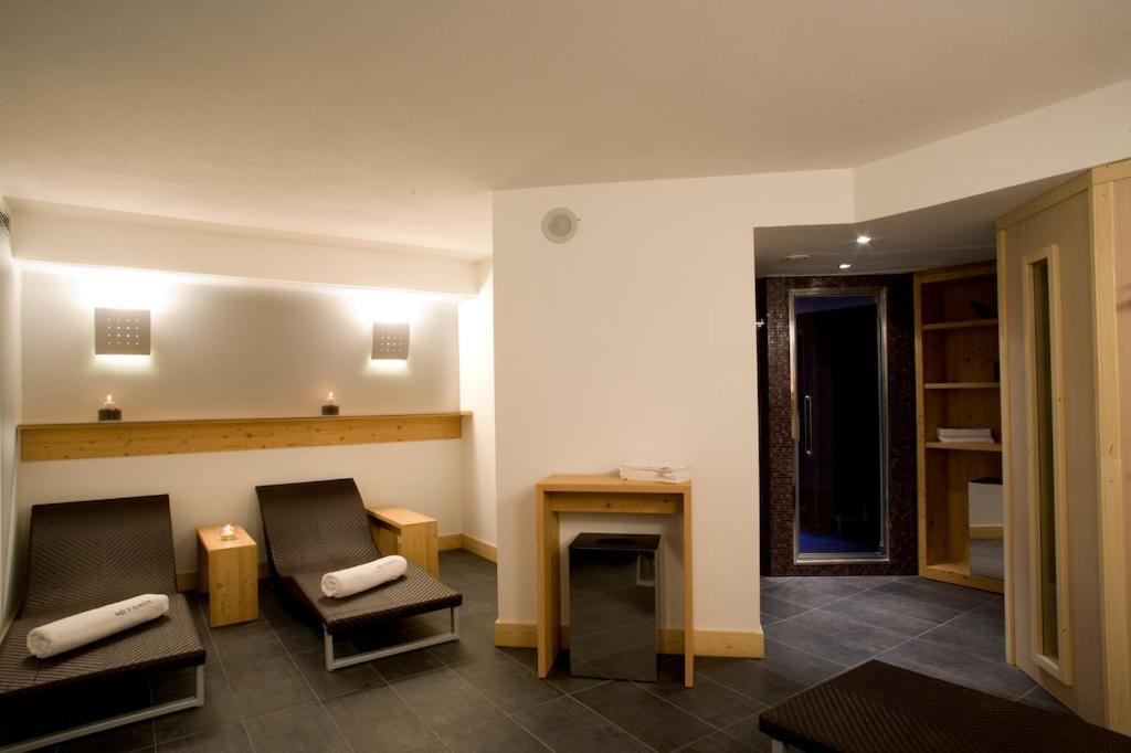 Aparthotel Nei Y Suredl Nevesole Corvara In Badia Exterior foto