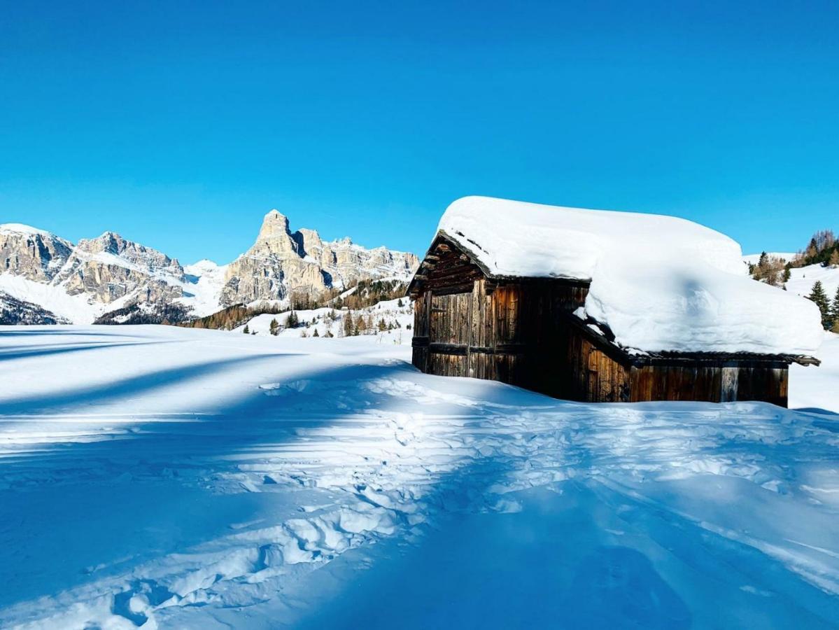 Aparthotel Nei Y Suredl Nevesole Corvara In Badia Exterior foto